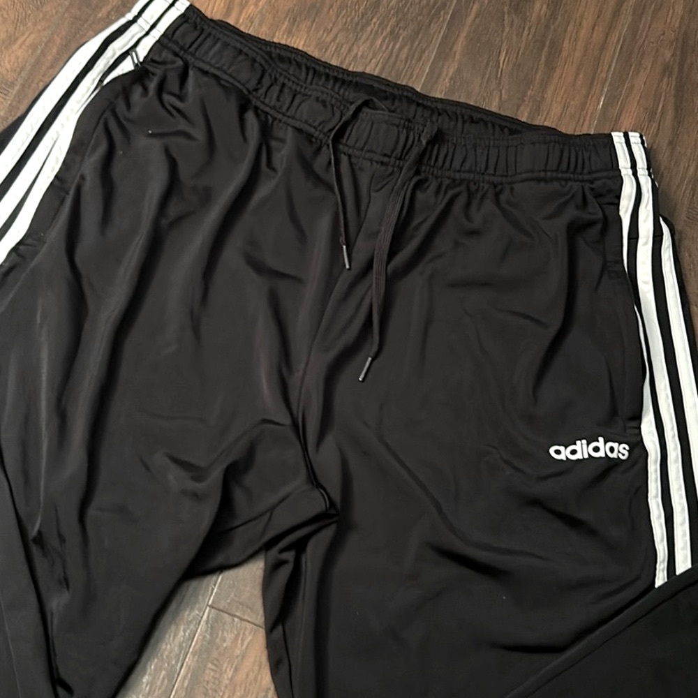 Mens 2XL Adidas Primegreen  Active Performance 3 Stripes Joggers